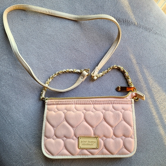 Betsey Johnson Hearts Purse - Picture 1 of 5